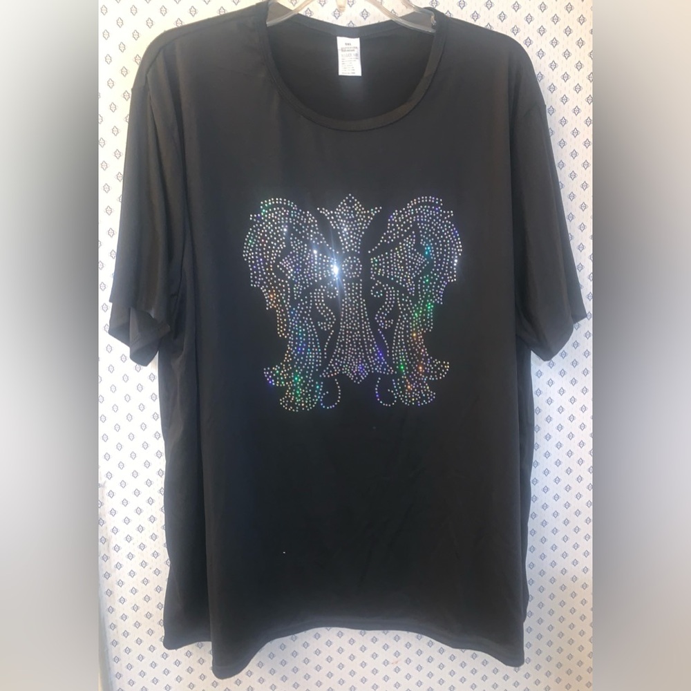 🩷🖤STUNNING PLUS SIZE 5X PULLOVER ANGEL WINGS WITH CENTER CROSS TOP!🩷🖤